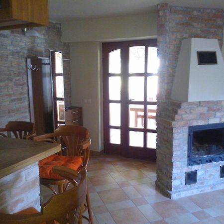 Mediterrán Apartmanház Szántód Habitación foto