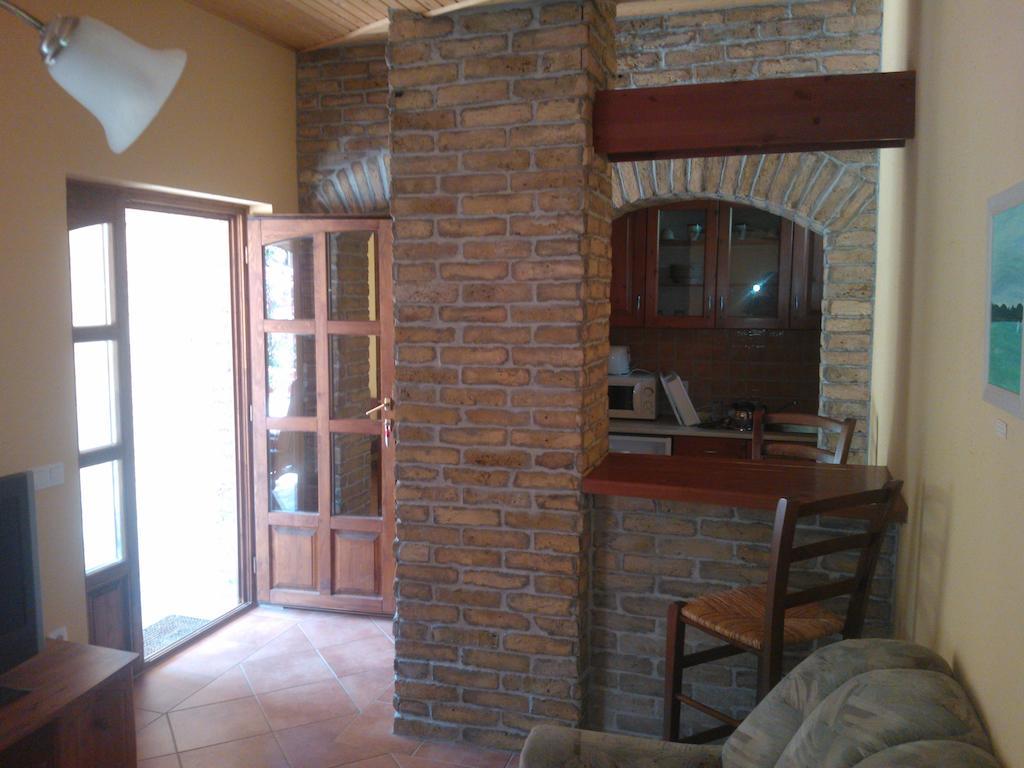 Mediterrán Apartmanház Szántód Exterior foto